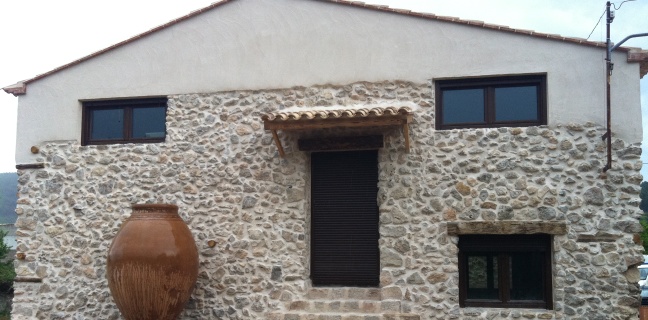 Restauración fachada bodega